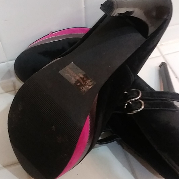 Platform heel - Picture 3 of 3